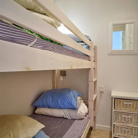 2 Person In Nexo-by Traum *