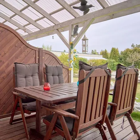 2 Person In Nexo-by Traum *